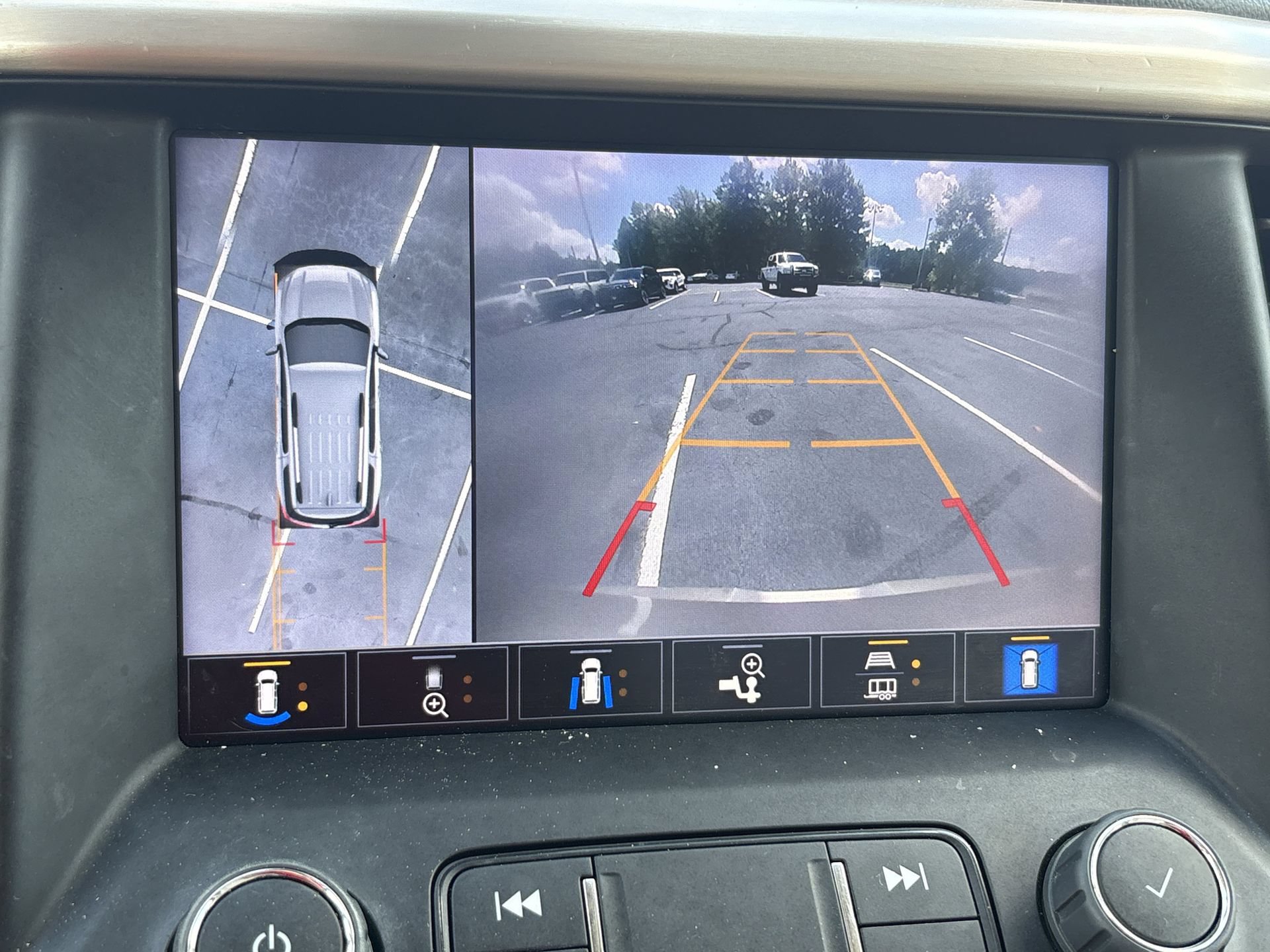 Used 2023 GMC Acadia Denali w/ Denali Ultimate Package FWD image 5