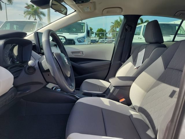 Used 2025 Toyota Corolla LE FWD image 16