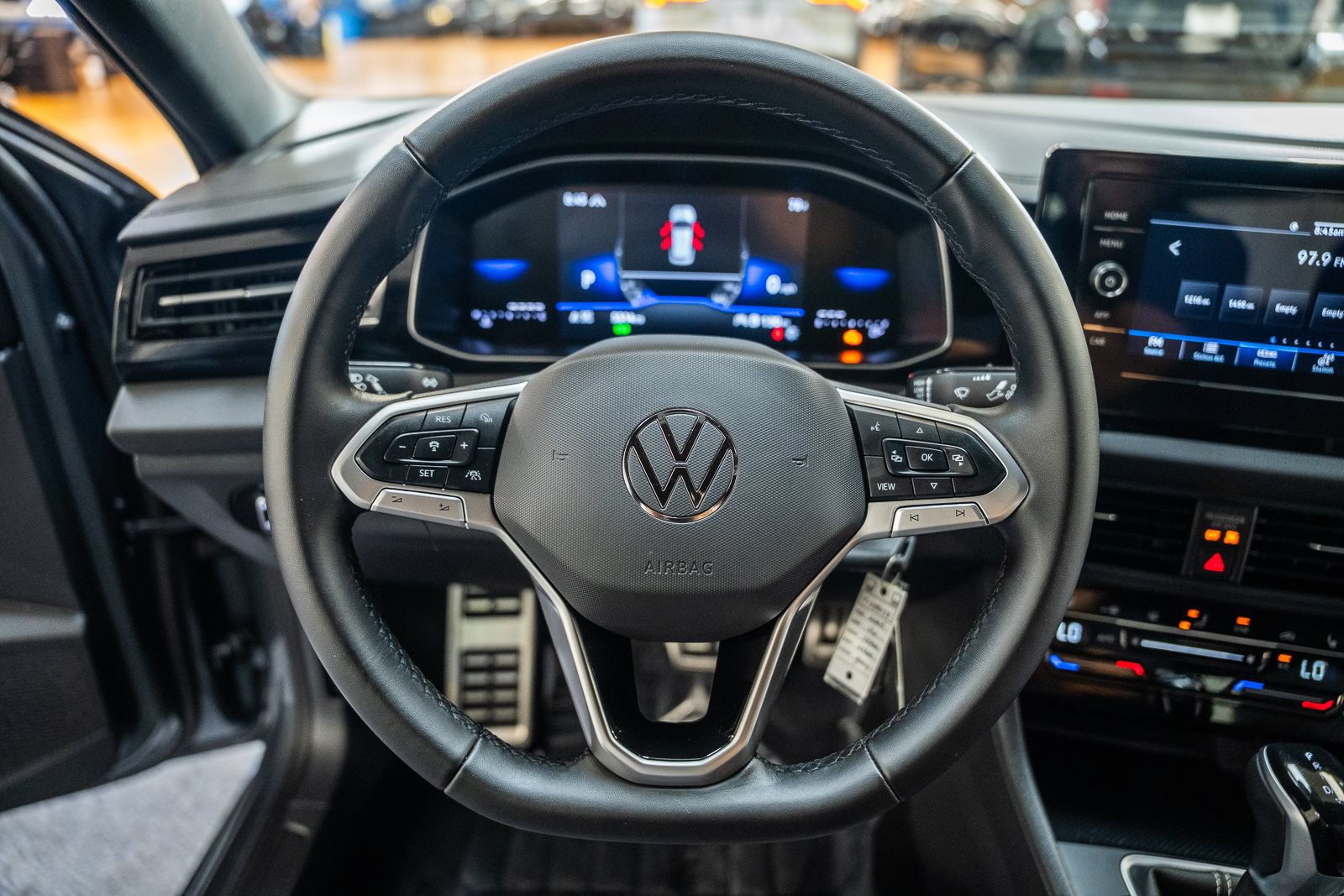Used 2025 Volkswagen Jetta Sport FWD image 29