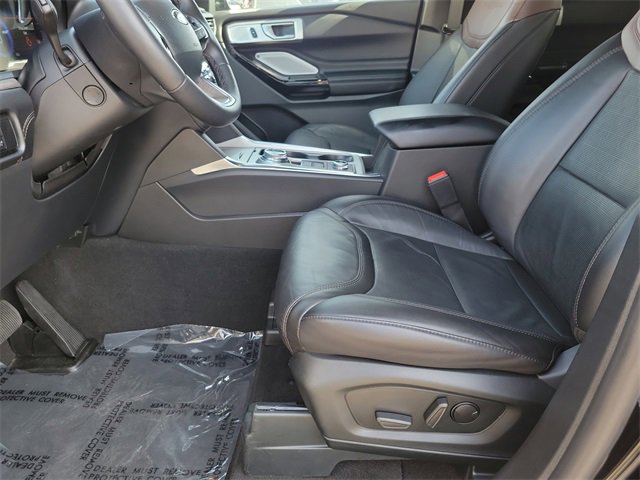 Certified 2023 Ford Explorer Platinum w/ Technology Package image 20