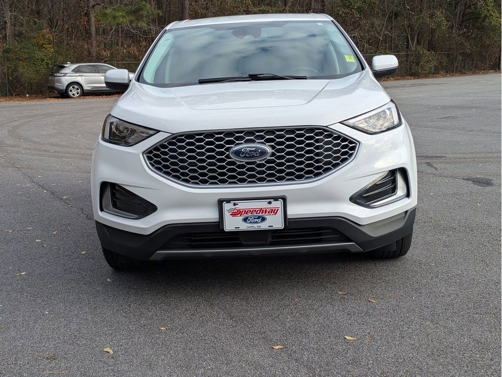 Certified 2024 Ford Edge SEL image 9