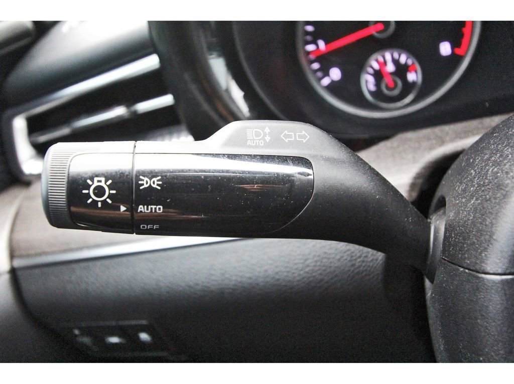 Used 2022 Kia K5 EX w/ EX Premium Package image 16