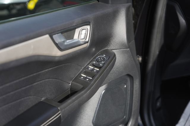 Certified 2021 Ford Escape SEL image 30