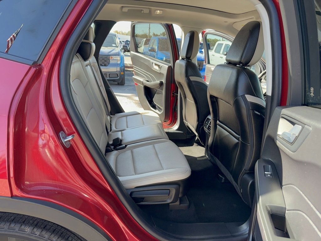 Certified 2022 Ford Escape SEL image 15