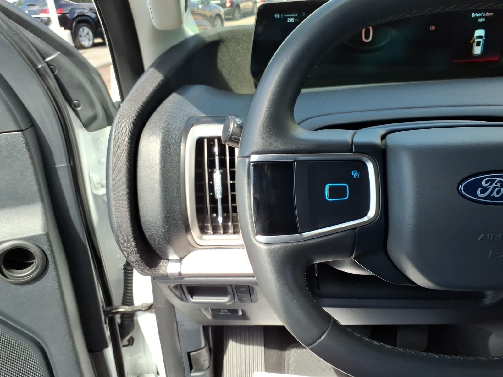 Certified 2025 Ford Expedition Max Active RWD image 27