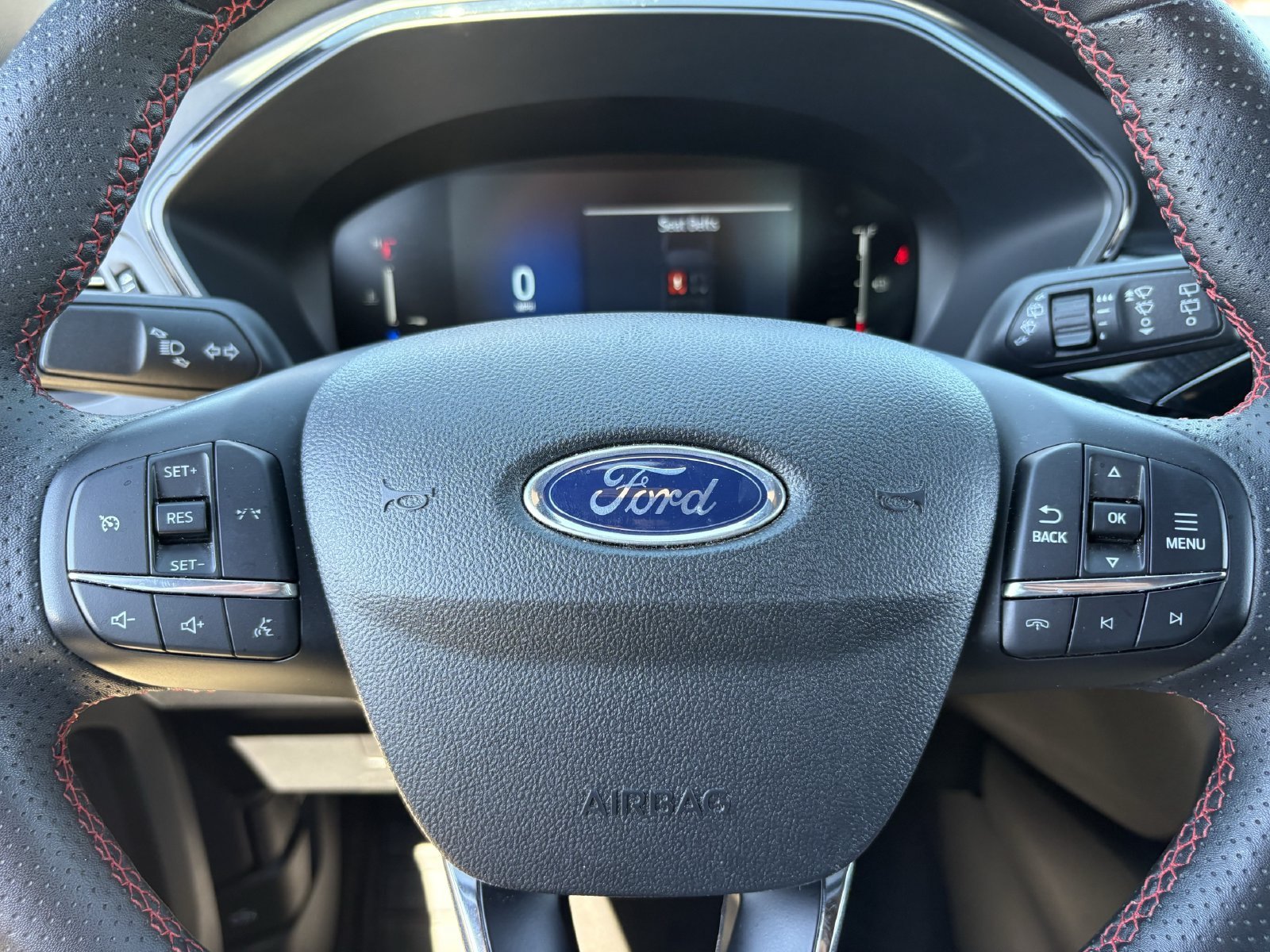 Certified 2025 Ford Escape ST-Line Select AWD/4WD image 36