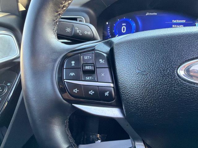 Certified 2023 Ford Explorer Platinum w/ Technology Package AWD/4WD image 18