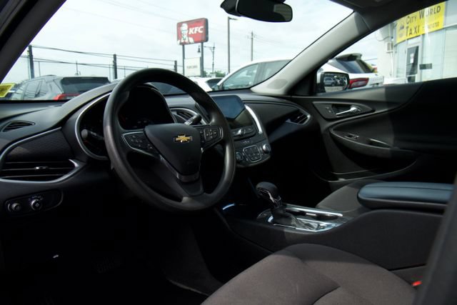 Used 2024 Chevrolet Malibu LT FWD image 13