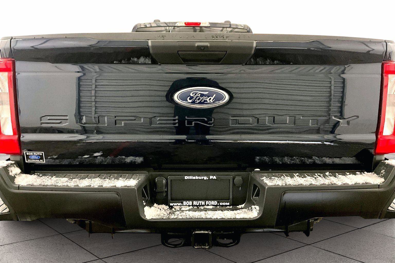 Certified 2025 Ford F250 XL w/ XL Off-Road Package image 2