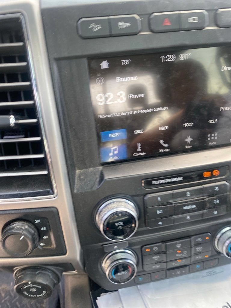 Certified 2018 Ford F150 Platinum w/ Equipment Group 701A Luxury AWD/4WD image 4