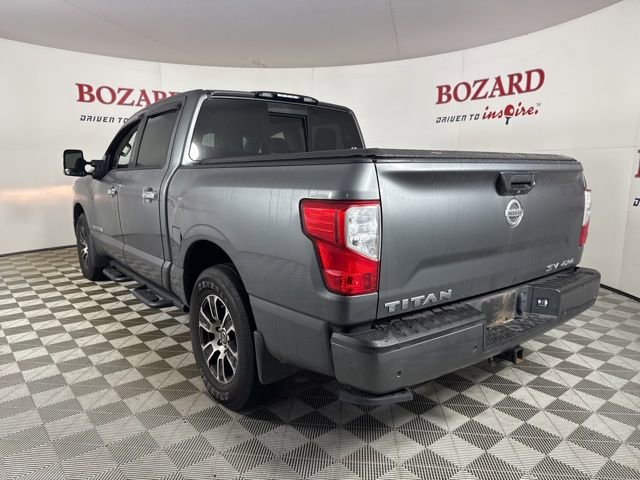 Used 2021 Nissan Titan SV w/ SV Convenience Package image 6