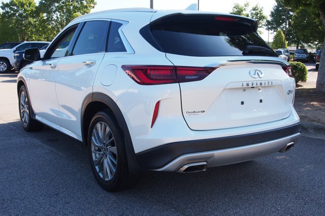 Used 2023 INFINITI QX50 Luxe FWD image 5
