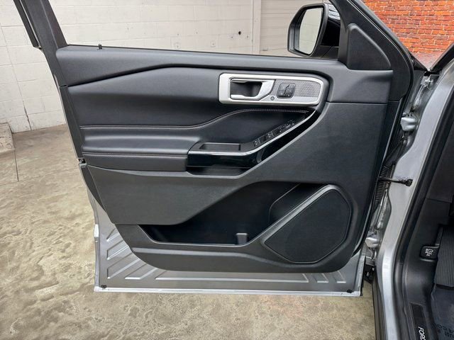 Certified 2022 Ford Explorer ST w/ Equipment Group 401A image 13