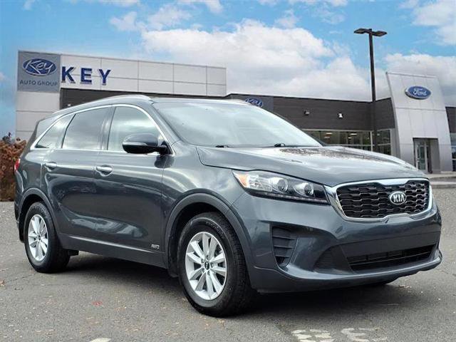 Used 2019 Kia Sorento LX w/ LX Convenience Package image 1