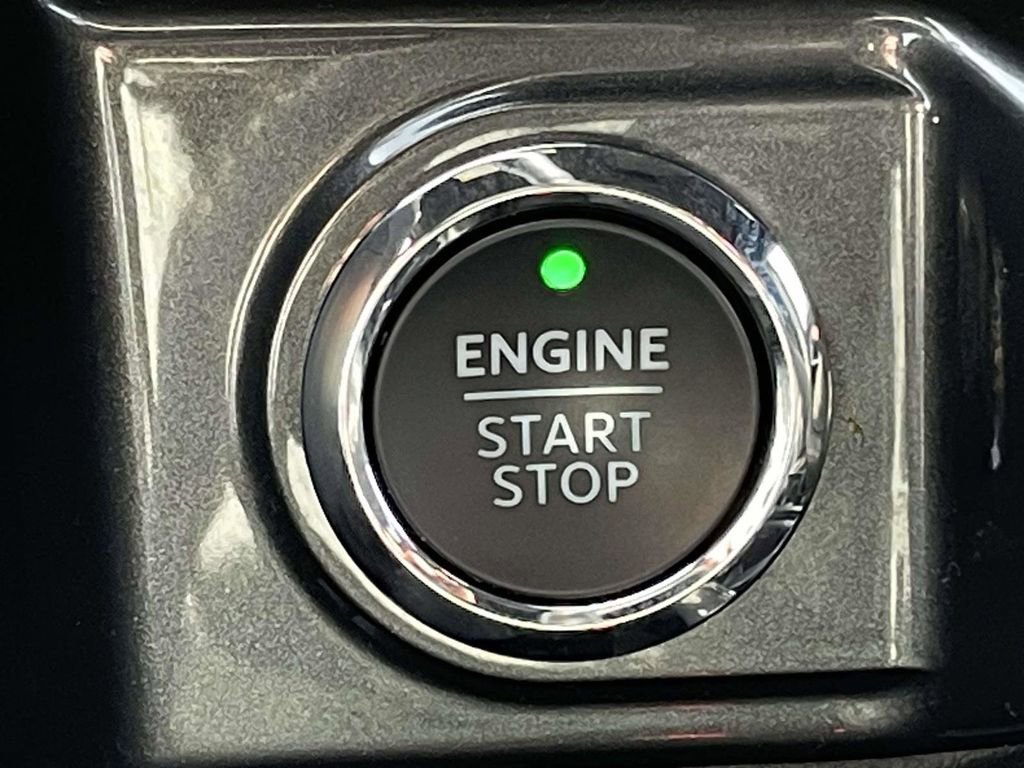 Certified 2022 Ford F150 XLT w/ Equipment Group 302A High image 25