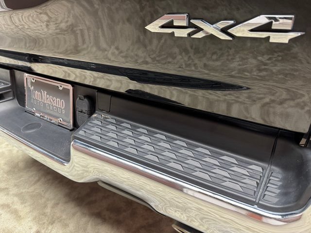 Used 2022 RAM 1500 Big Horn AWD/4WD image 3