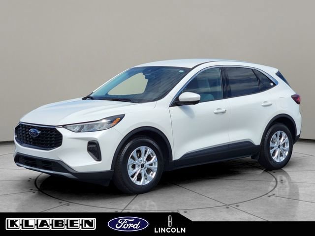 Certified 2023 Ford Escape Active w/ Tech Pack #2 FWD image 1