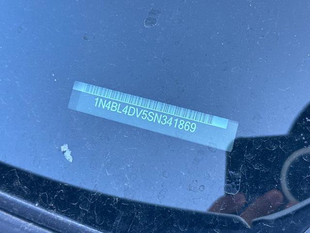 Used 2025 Nissan Altima 2.5 SV FWD image 2