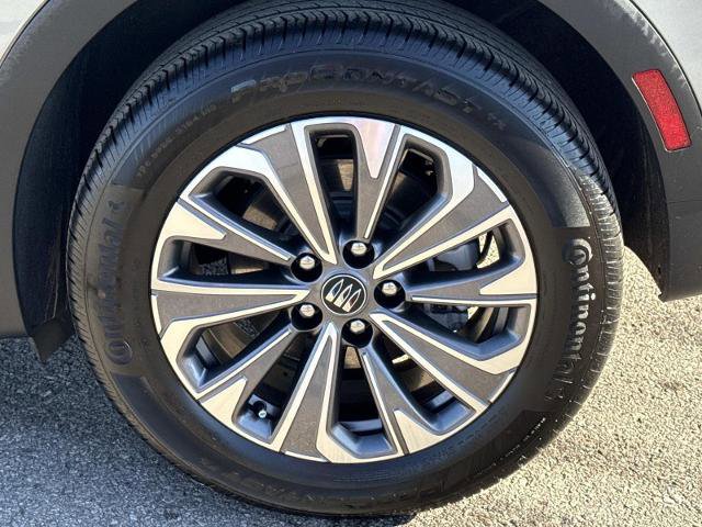 Used 2025 Buick Envision Preferred image 9