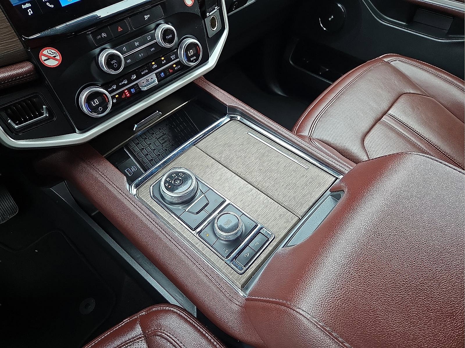 Certified 2024 Ford Expedition Max Limited image 25