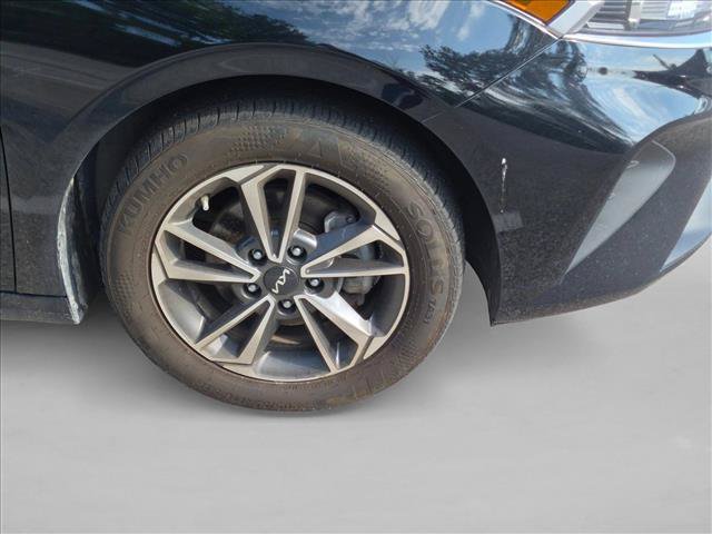 Used 2024 Kia Forte LXS FWD image 9