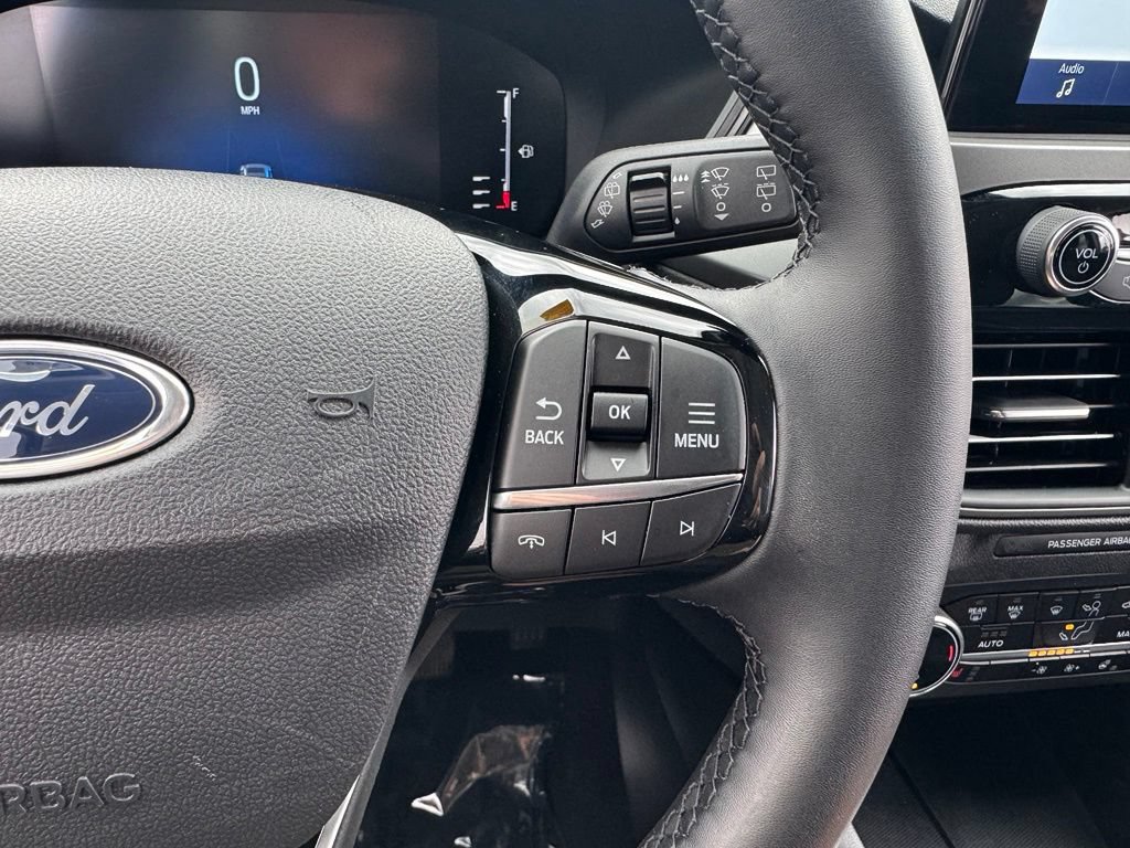 Certified 2024 Ford Escape Active AWD/4WD image 29