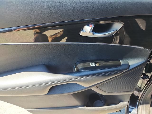 Used 2020 Kia Sorento LX AWD/4WD image 25