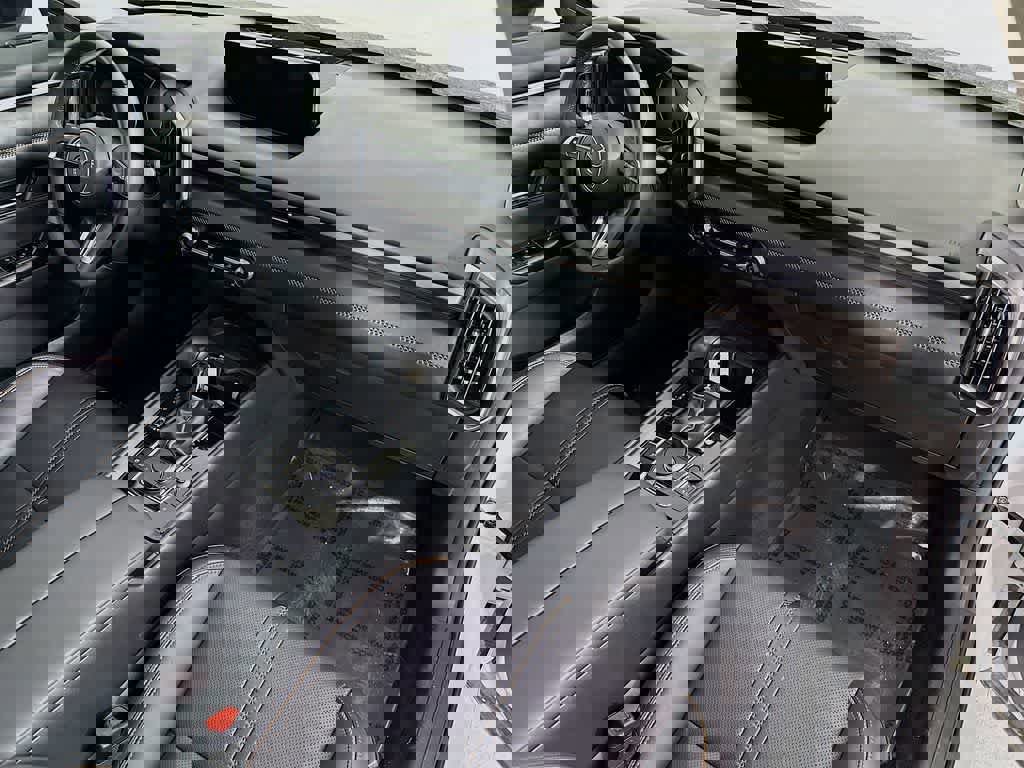 Used 2025 MAZDA CX-50 AWD 2.5 S w/ Premium Plus Pkg image 33