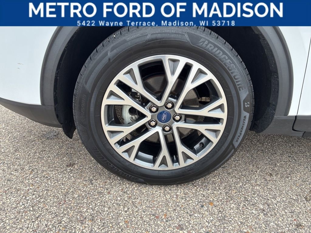 Certified 2020 Ford Escape SEL image 46