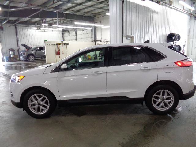 Certified 2024 Ford Edge SEL w/ Convenience Package AWD/4WD image 5