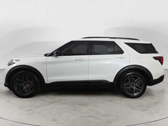 Certified 2025 Ford Explorer ST image 6