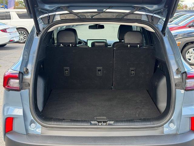 Certified 2025 Ford Escape Platinum AWD/4WD image 18