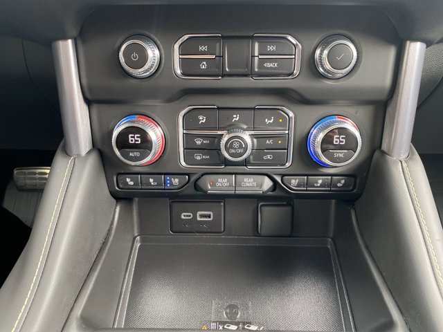 Used 2024 GMC Yukon XL SLT w/ SLT Luxury Package AWD/4WD image 20