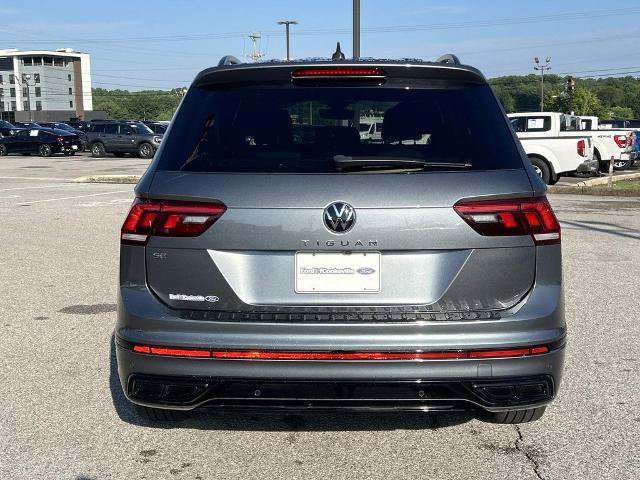 Used 2022 Volkswagen Tiguan SE R-Line FWD image 5