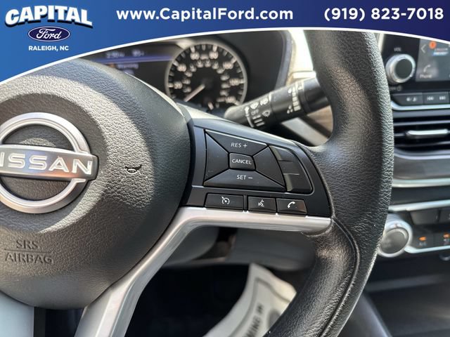 Used 2025 Nissan Altima 2.5 SV FWD image 23
