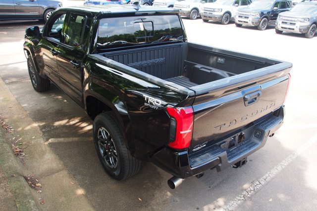 Used 2025 Toyota Tacoma TRD Sport image 3