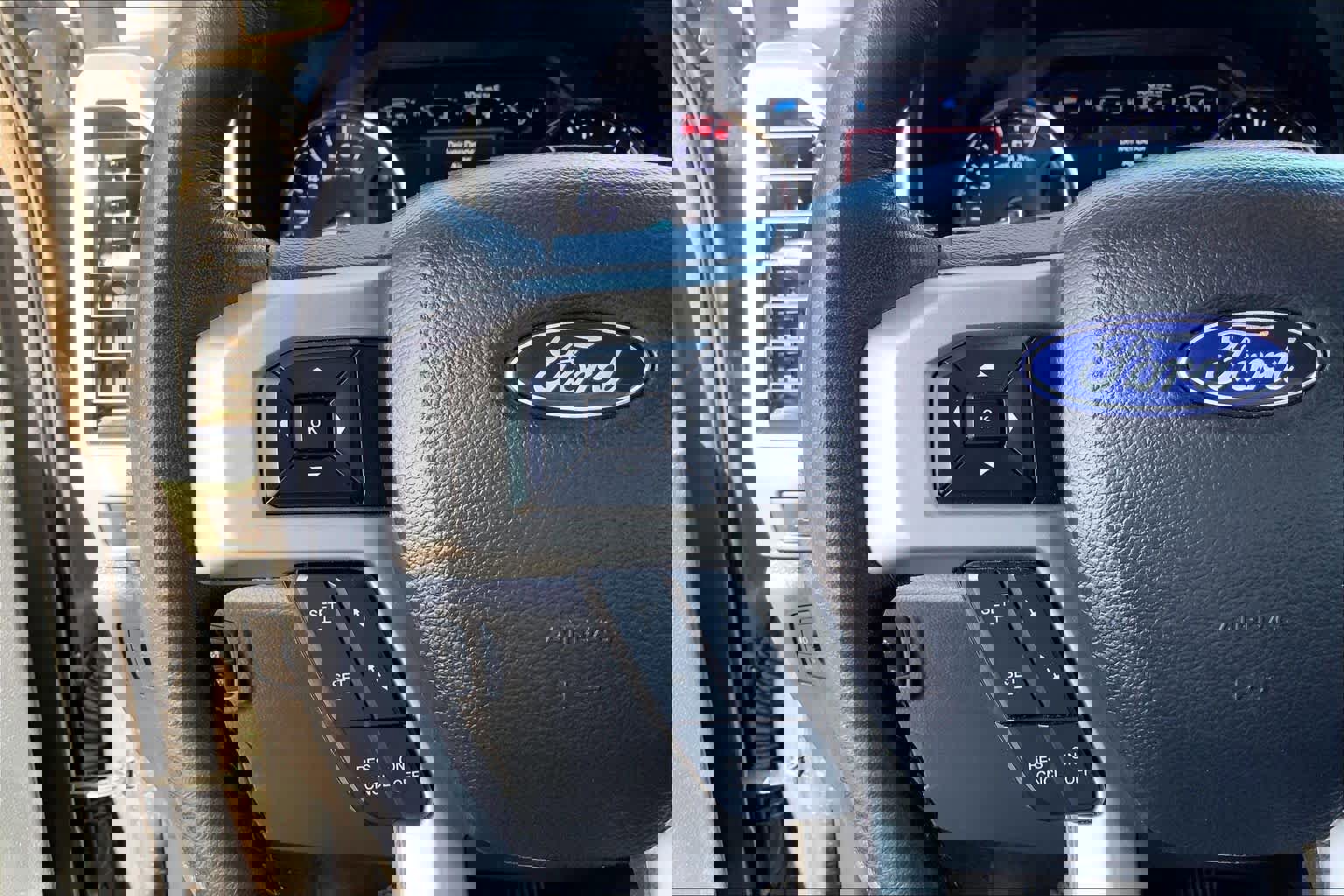 Certified 2022 Ford F250 Lariat w/ Lariat Ultimate Package image 23