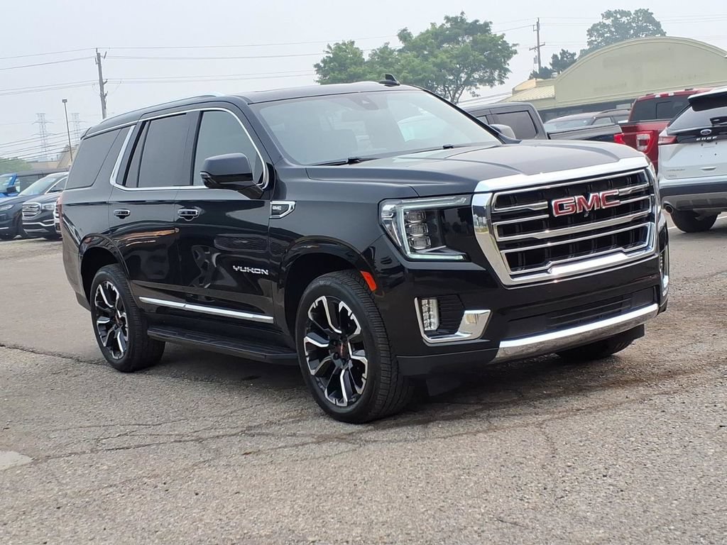 Used 2022 GMC Yukon SLT w/ SLT Premium Package AWD/4WD image 7