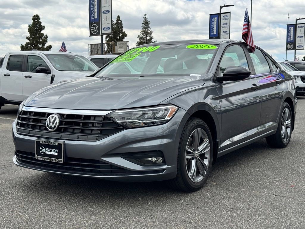 Used 2019 Volkswagen Jetta R-Line w/ R-Line Cold Weather Package FWD image 8