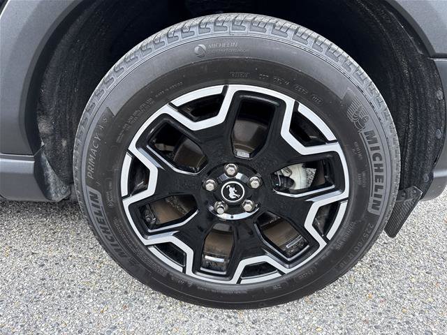 Certified 2025 Ford Bronco Sport Outer Banks w/ Outer Banks Tech Package+ AWD/4WD image 19