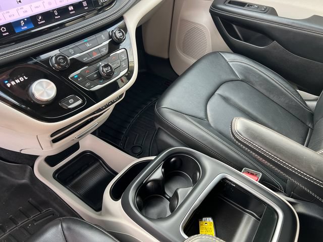 Used 2022 Chrysler Pacifica Touring-L FWD image 22