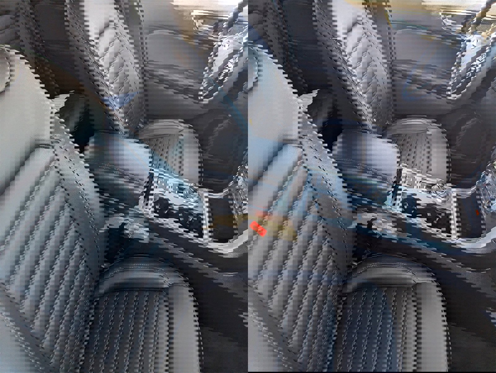 Certified 2024 Ford Edge SEL image 11