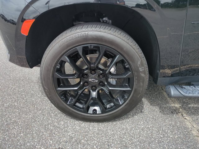 Used 2023 Chevrolet Tahoe Z71 w/ Luxury Package AWD/4WD image 11