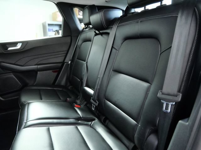Certified 2025 Ford Escape Platinum AWD/4WD image 12