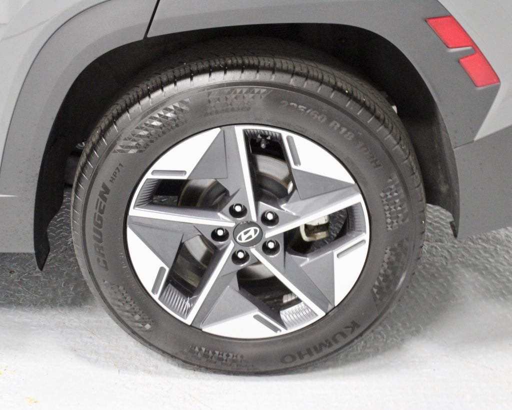 Used 2025 Hyundai Tucson SEL AWD/4WD image 19
