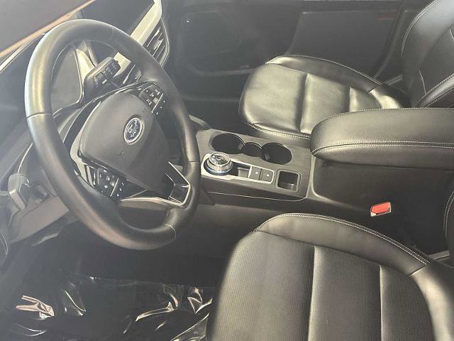 Certified 2025 Ford Escape Platinum AWD/4WD image 19