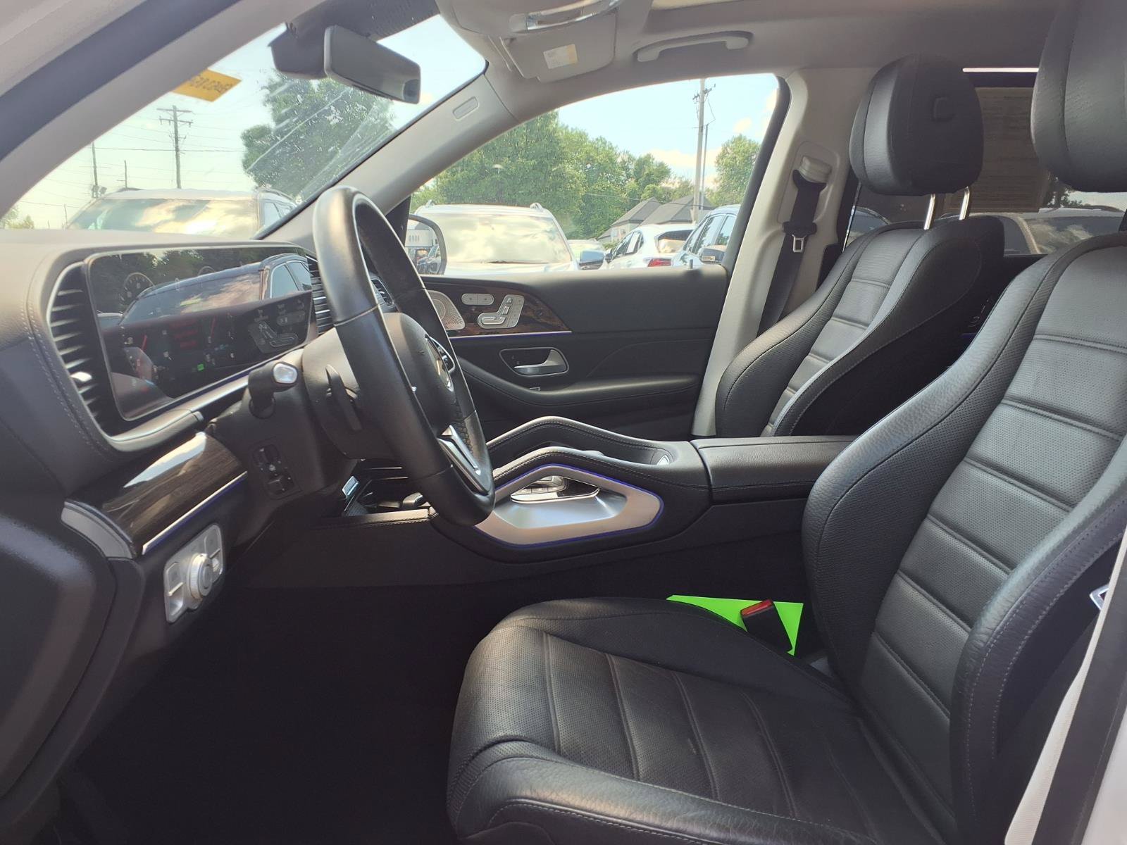 Used 2023 Mercedes-Benz GLS 450 4MATIC image 25