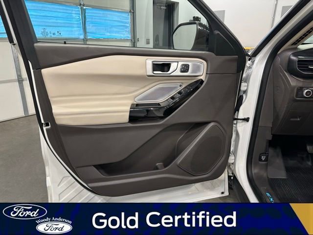 Certified 2022 Ford Explorer Platinum w/ Equipment Group 601A image 26