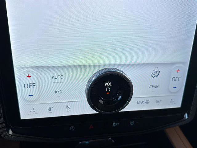 Certified 2024 Ford Expedition Platinum image 20