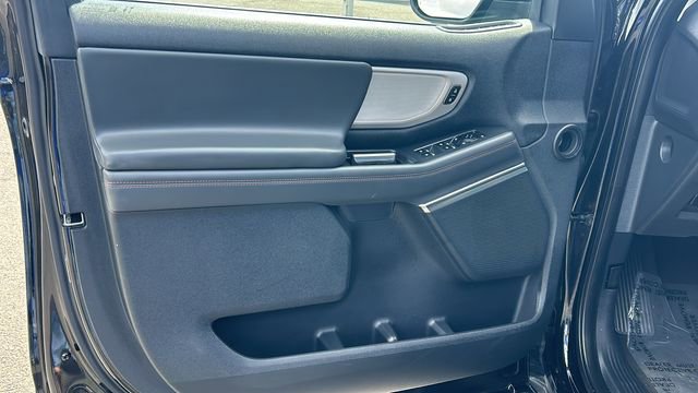 Certified 2025 Ford Expedition Active AWD/4WD image 18